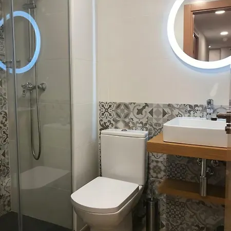 La Romanica Guest house *